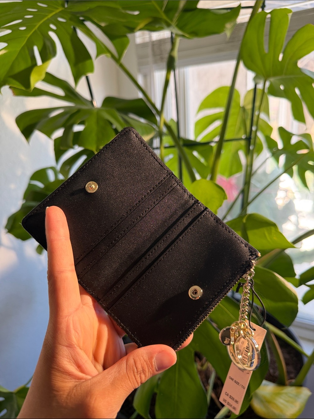 VS Black Zebra Straw Card Case with Key Ring - Picture 6 of 6